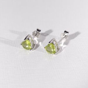 Peridot 5 mm Heart Post Earrings